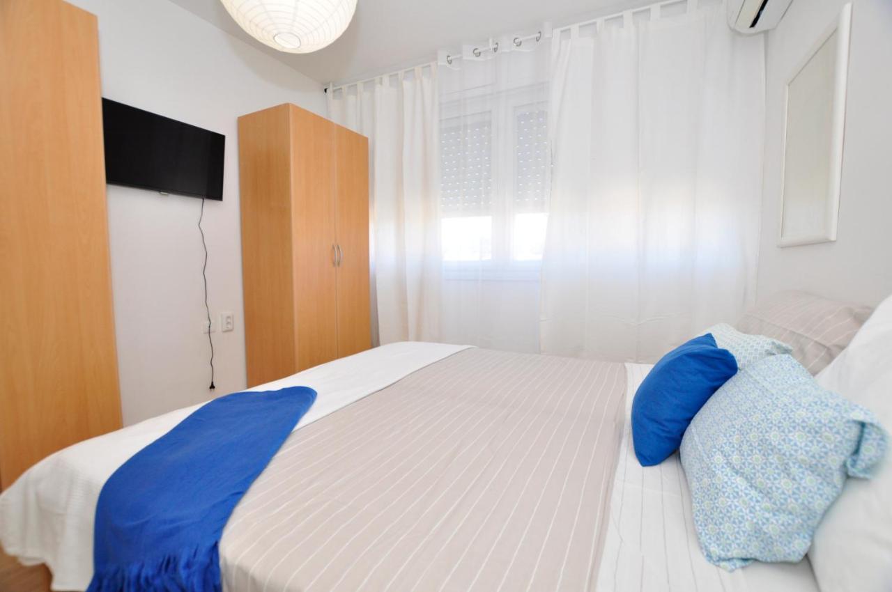 Room & Studio In The Centre Split Bagian luar foto
