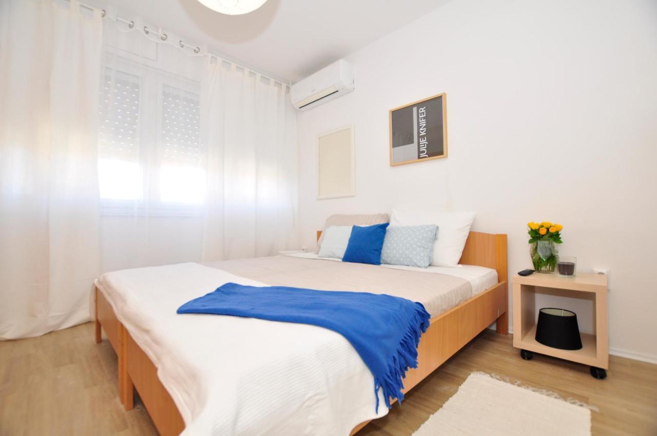 Room & Studio In The Centre Split Bagian luar foto